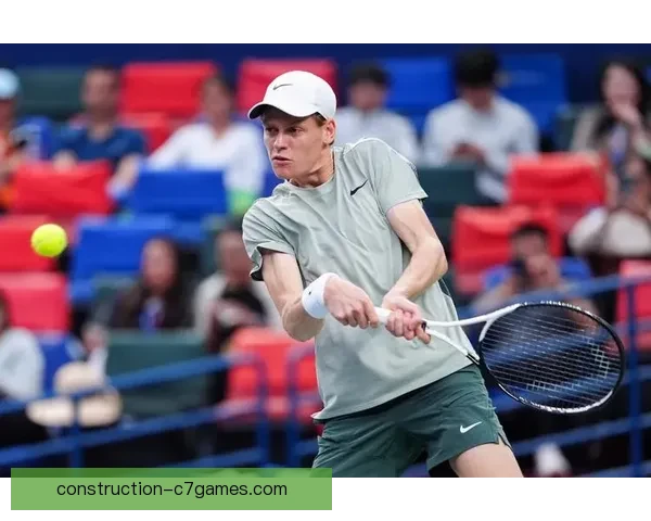 网球赛事高潮迭起 世界排名前十选手争夺激烈 谁将问鼎年度冠军